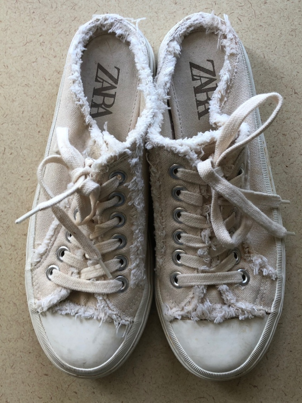 Zara 39 - Cream slide on Chuck Taylor inspired sneaker with fringe